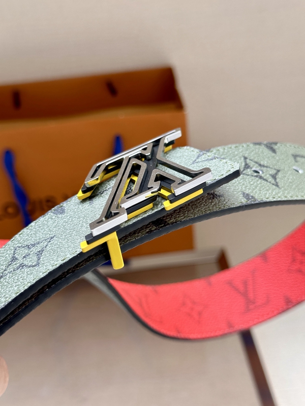 激安ルイヴィトンベルト背面デザイン